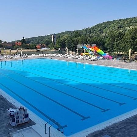 Seoski Turiziam Larva Trenkovo Bagian luar foto