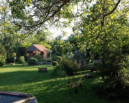 Seoski Turiziam Larva Trenkovo Bagian luar foto