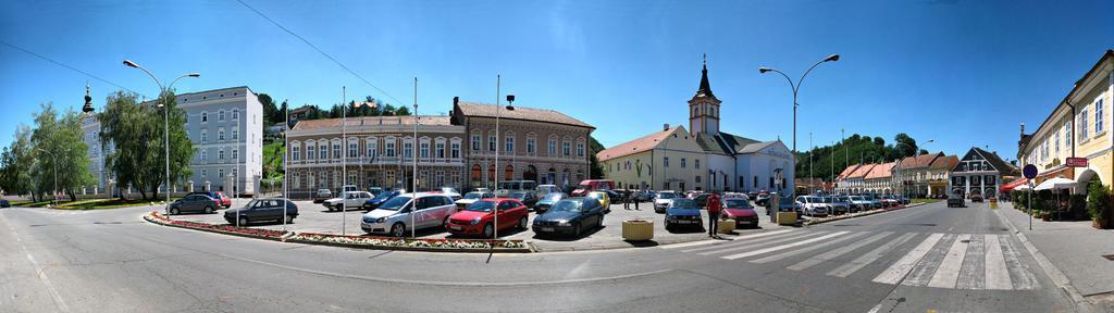 Seoski Turiziam Larva Trenkovo Bagian luar foto